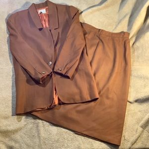 VTG Potomac Collection Women's Jacket and Skirt Suit Cognac/ Orange Size 10